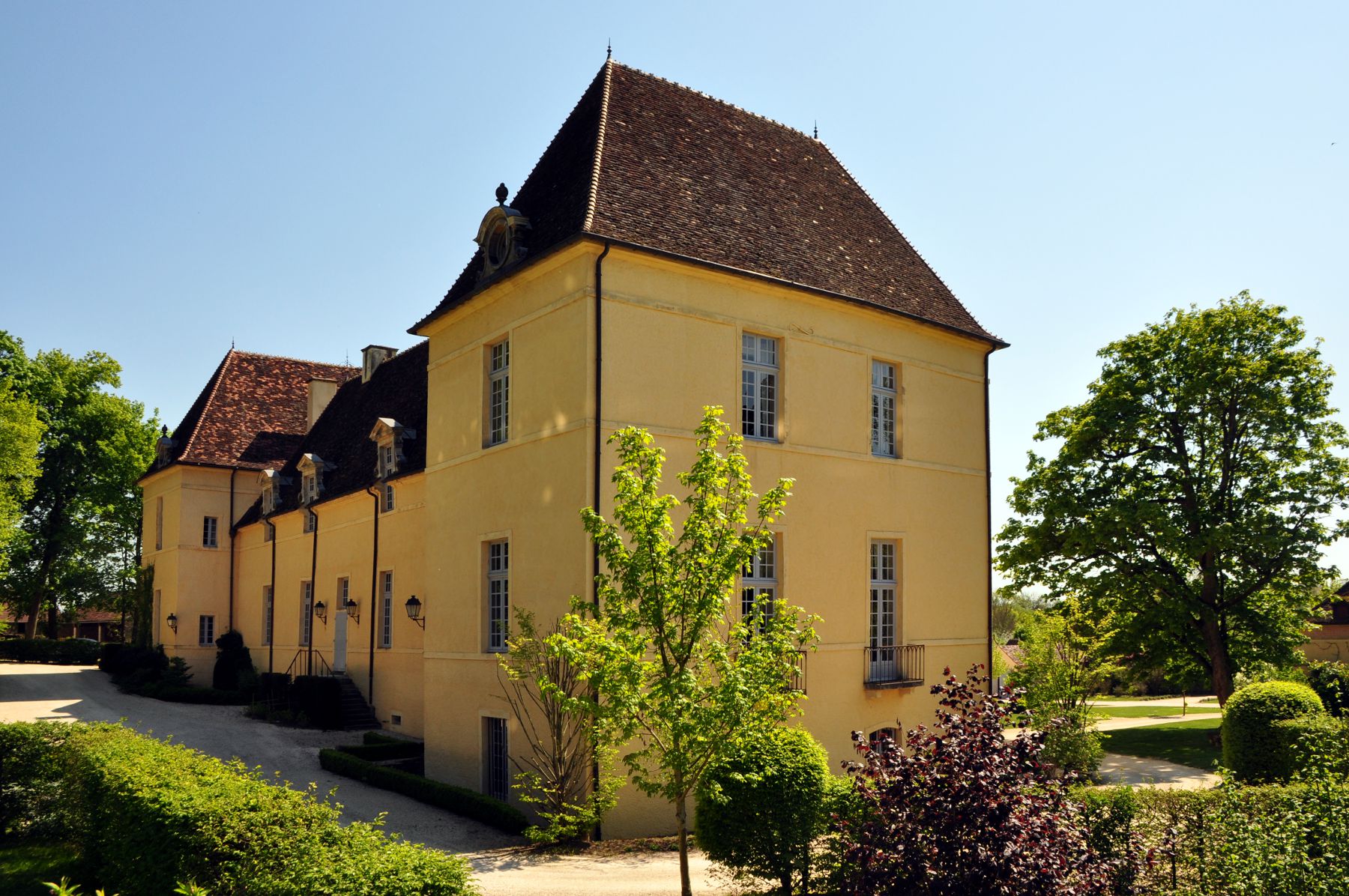 Créancey, Châteauneuf